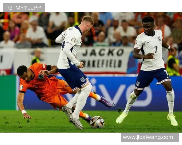 英格兰与荷兰对决的精彩之处究竟在哪里分析比赛的多重看点与意义