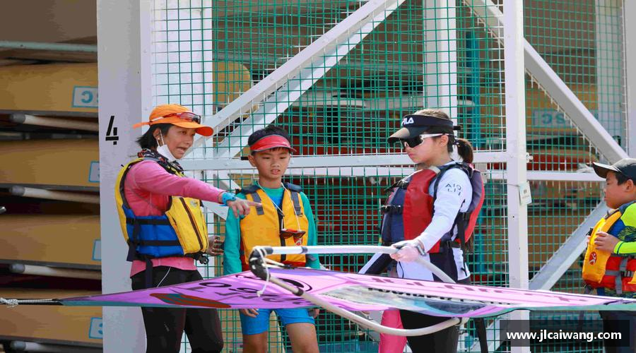 拼尽全力，迎接成功。